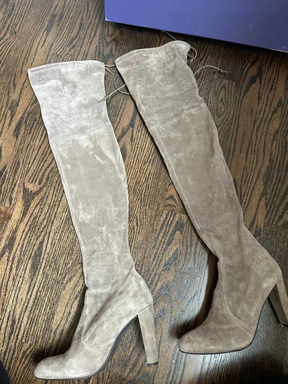 Stuart Weitzmen Highland Suede in Praline - Like New